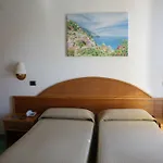 Sporting 4*