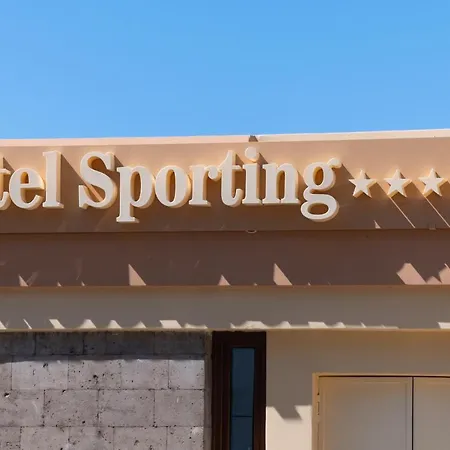 Sporting فندق فيكو إيكوينس