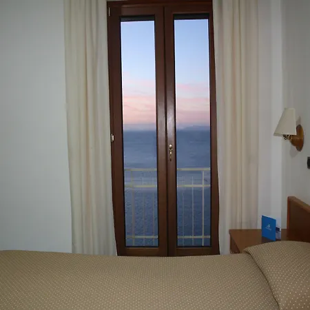 スポーティング 4*