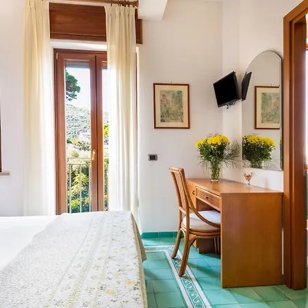 竞技酒店 4* 维克艾库塞